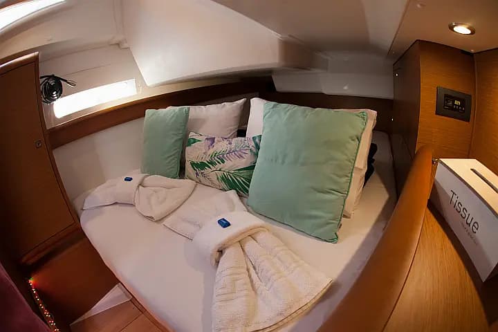 Sun Odyssey 519 in Zakynthos  / Zante - Photo 4