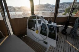 Bali 4.6 in Paros port thumbnail 14