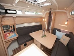 Bavaria Cruiser 34 Style in Zadar / Marina Zadar thumbnail 5