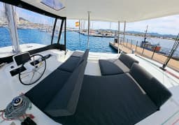 Lagoon 46 in Ibiza / Sant Antoni de Portmany Port thumbnail 17