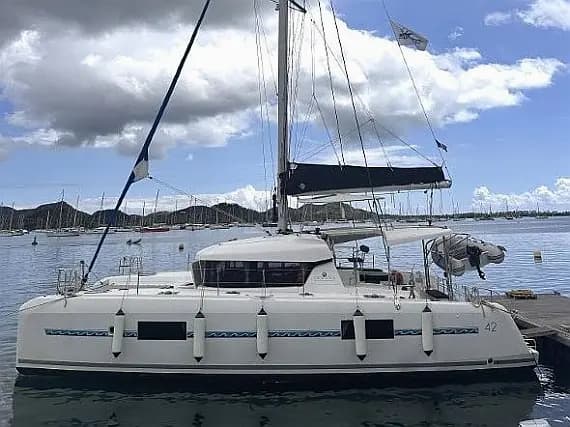 Lagoon 42 in Martinique / Le Marin - image 1