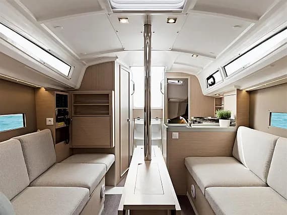 Oceanis 30.1 in Arzon / Port du Crouesty - Photo 3