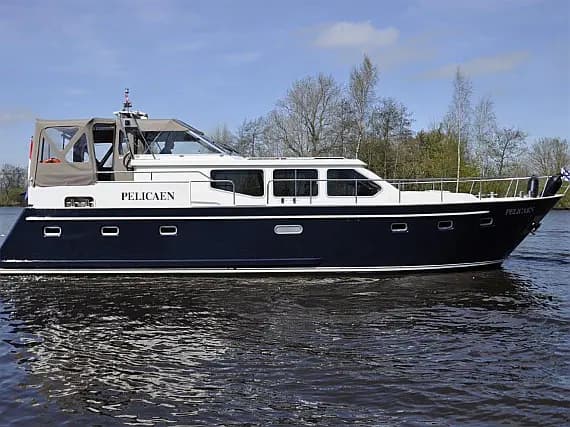 Hemmes 1400 in Akkrum - image 1