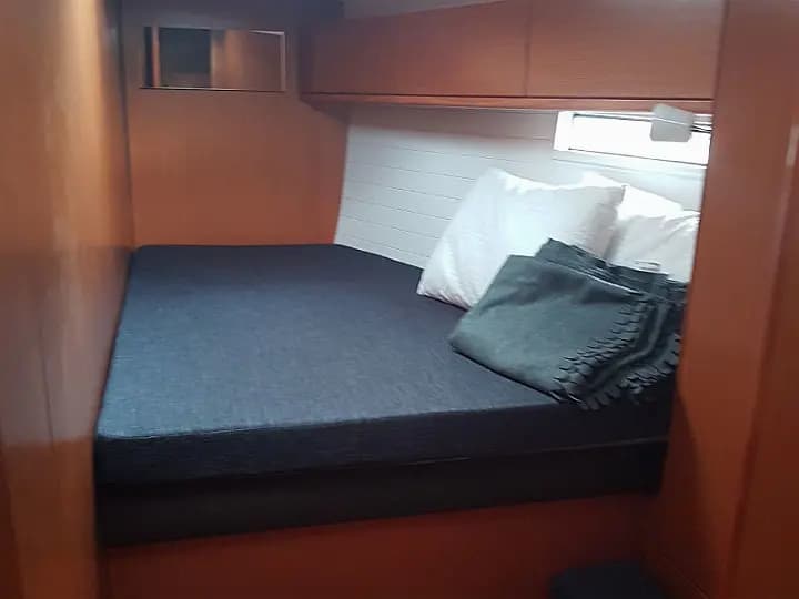 Bavaria Cruiser 51 in Sicily / Palermo / Marina Villa Igiea - Photo 3