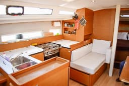 Sun Odyssey 410 in Kavala thumbnail 16