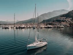Bavaria Cruiser 46 in Fethiye / Yacht Classic Hotel thumbnail 8
