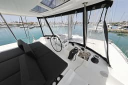 Lagoon 50 in Sukošan / D-Marin Dalmacija Marina thumbnail 16