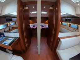 Oceanis 51.1 in Athens / Alimos Marina thumbnail 5