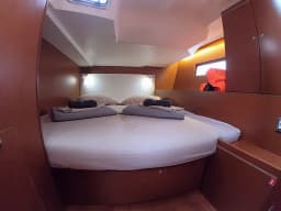 Oceanis 51.1 in Athens / Alimos Marina thumbnail 9