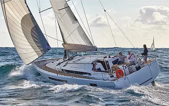 Sun Odyssey 490 in Athens / Alimos Marina - Photo 1