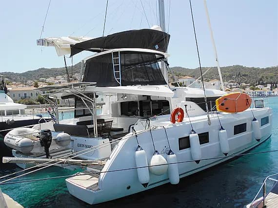 Lagoon 46 in Athens / Alimos Marina - Photo 1