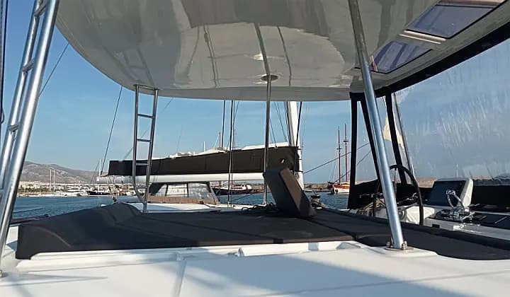 Lagoon 46 in Athens / Alimos Marina - Photo 4