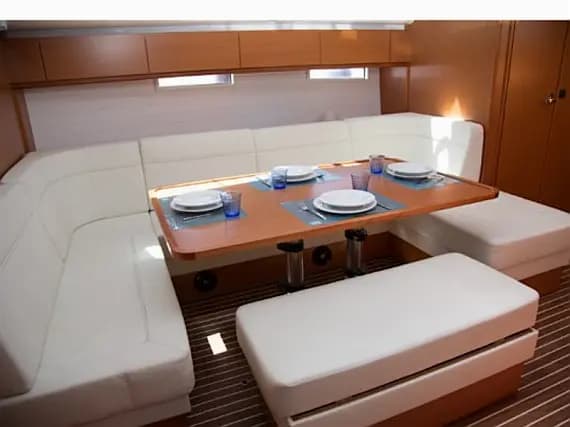 Bavaria Cruiser 51 in Sardinia / Alghero Port - Photo 2