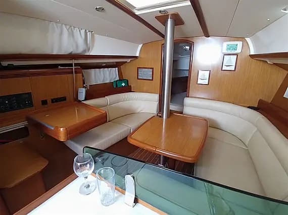 Sun Odyssey 36i in Elefsina / Kalympaki Marina - Photo 3
