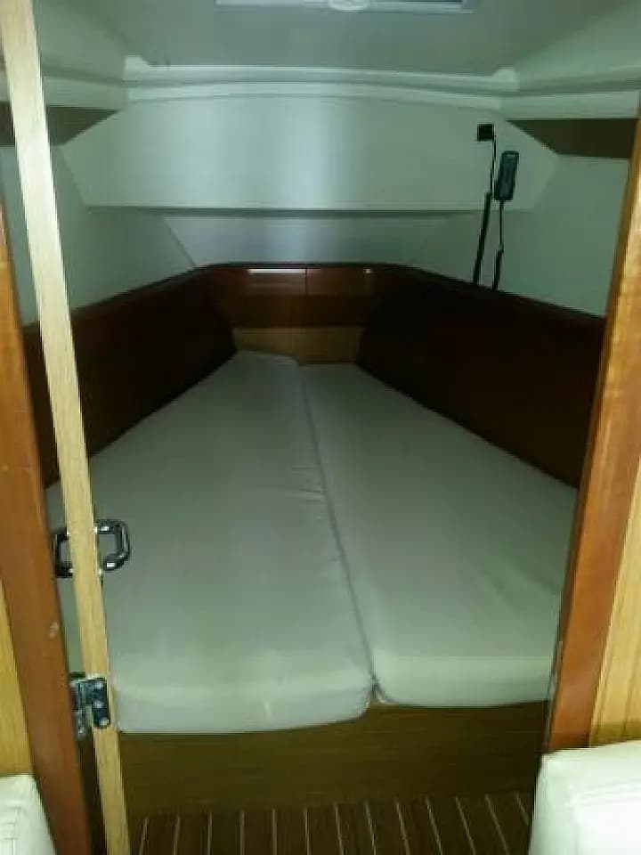 Sun Odyssey 36i in Elefsina / Kalympaki Marina - Photo 5