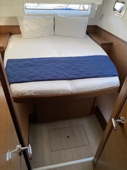 Lagoon 42 in Sicily / Furnari / Marina Portorosa thumbnail 12