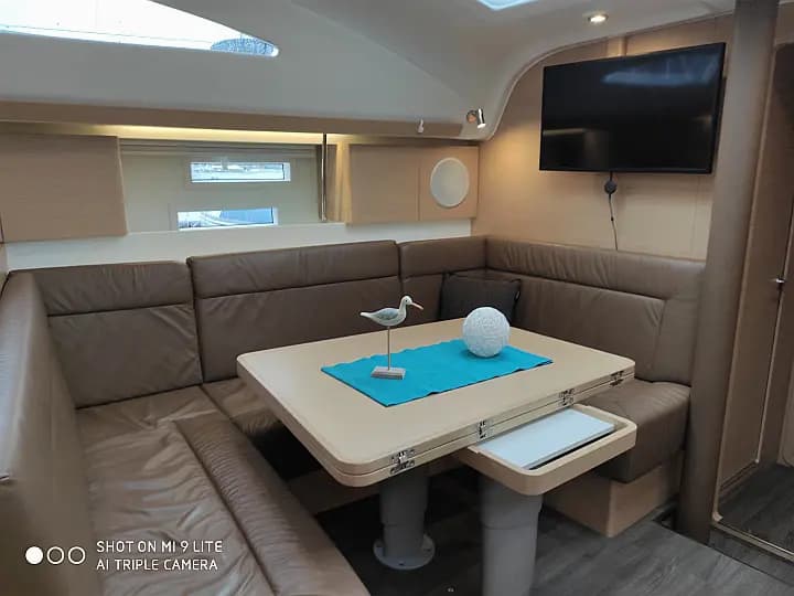 Elan Impression 45 in Hjellestad Marina - Photo 4