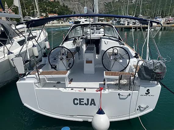 Oceanis 38.1 in Dubrovnik / ACI Marina Dubrovnik - Photo 1