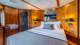 Sunseeker Yacht 34M in Trogir / ACI Marina Trogir thumbnail 26
