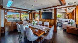 Sunseeker Yacht 34M in Trogir / ACI Marina Trogir thumbnail 32