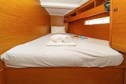 Sun Odyssey 479 in Rhodes New Marina thumbnail 11