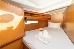 Sun Odyssey 479 in Rhodes New Marina thumbnail 14