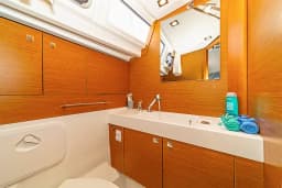 Sun Odyssey 479 in Rhodes New Marina thumbnail 9