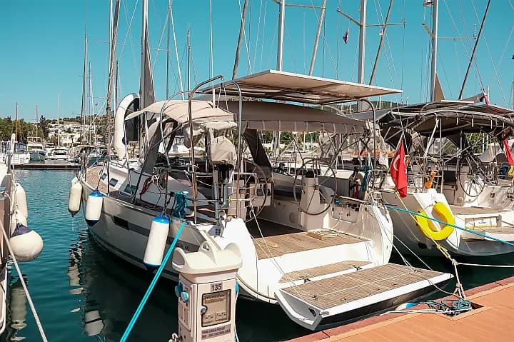 Bavaria Cruiser 40 in Bodrum Marina - Photo 5