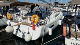 Oceanis 40.1 in Lefkada / D-Marin Marina Lefkas thumbnail 10