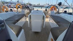 Oceanis 40.1 in Lefkada / D-Marin Marina Lefkas thumbnail 6