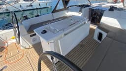 Oceanis 40.1 in Lefkada / D-Marin Marina Lefkas thumbnail 7