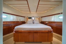 Ferretti 68 in Mykonos / Ornos bay thumbnail 4