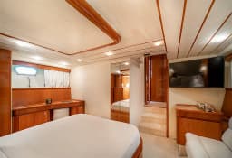Ferretti 68 in Mykonos / Ornos bay thumbnail 8