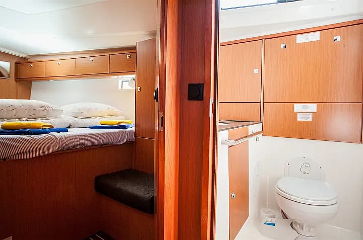Bavaria Cruiser 46 in Trogir / ACI Marina Trogir - Photo 5