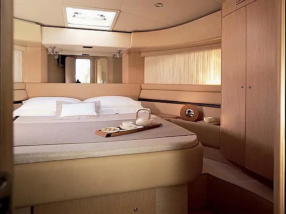 Ferretti 550 in Goa / Panaji port - Photo 3
