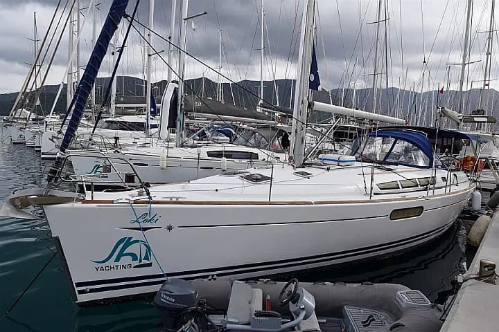 Sun Odyssey 44 i in Marmaris Yacht Marina - Photo 5