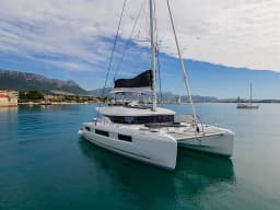 Lagoon 51 in Kaštel Gomilica / Marina Kaštela thumbnail 29