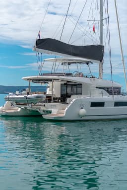 Lagoon 51 in Kaštel Gomilica / Marina Kaštela thumbnail 4