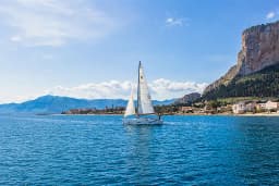 Dufour 430 in Sicily / Palermo / La Cala (Porto Palermo) thumbnail 7