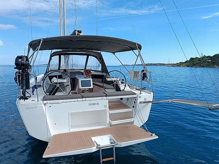 Dufour 390 Grand Large in Sardinia / Portisco / Marina di Portisco - Photo 5
