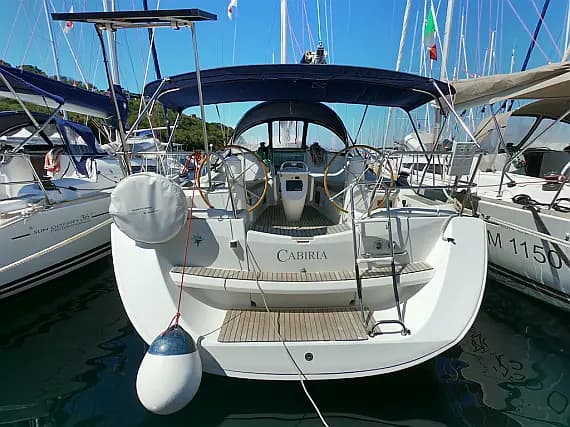 Sun Odyssey 39i in Sardinia / Portisco / Marina di Portisco - image 1