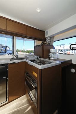 Lagoon 40 in Sukošan / D-Marin Dalmacija Marina thumbnail 39