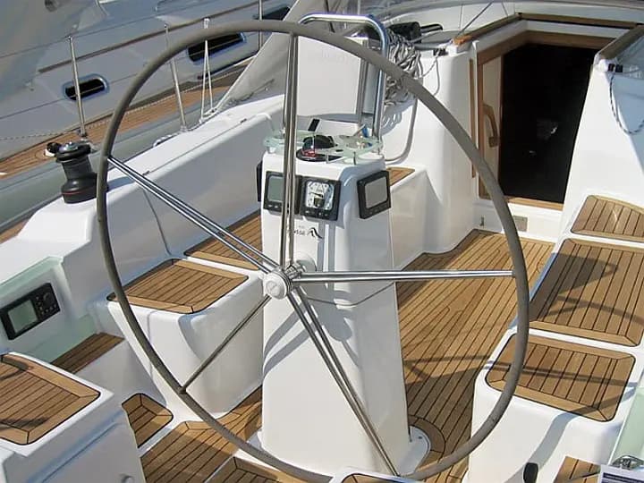 Hanse 370 in Piombino / Salivoli - Photo 5