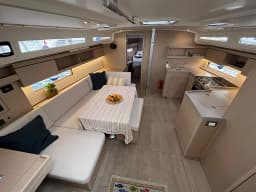 Oceanis 40.1 in Split / ACI Marina Split thumbnail 4