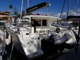 Lagoon 400 S2 in Sicily / Furnari / Marina Portorosa thumbnail 6