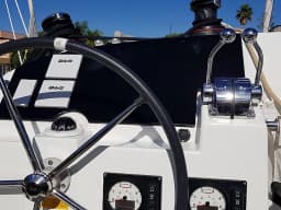 Lagoon 400 S2 in Sicily / Furnari / Marina Portorosa thumbnail 7