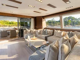 Motoryacht in Rogoznica / Marina Frapa thumbnail 2