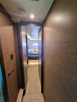 Lagoon 46 in Lavrion / Olympic Marina thumbnail 6