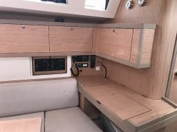 Oceanis 45 in Salerno / Marina d'Arechi thumbnail 13