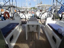 Oceanis 38 in Athens / Alimos Marina thumbnail 4